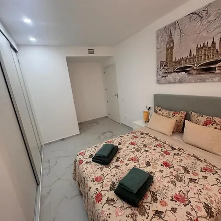 Playa Del Cura View דירה *